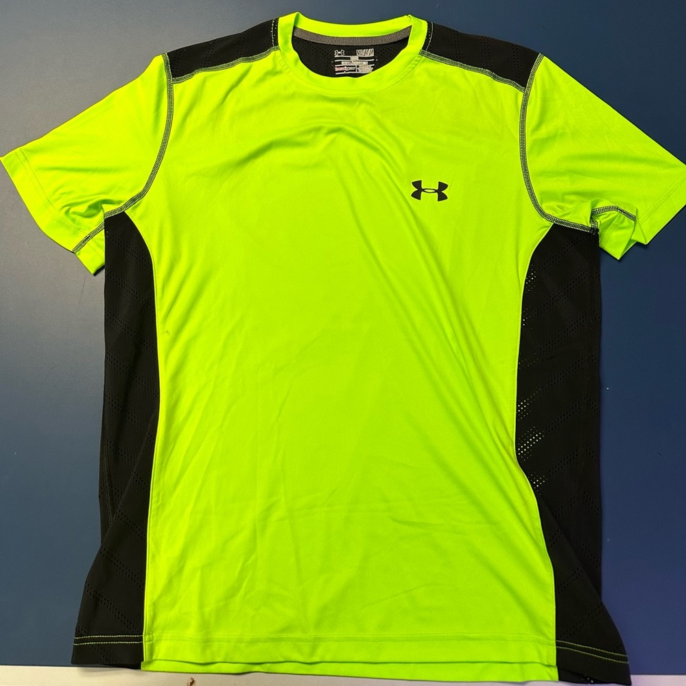 Under Armour Heat Gear Running Workout Shirt
